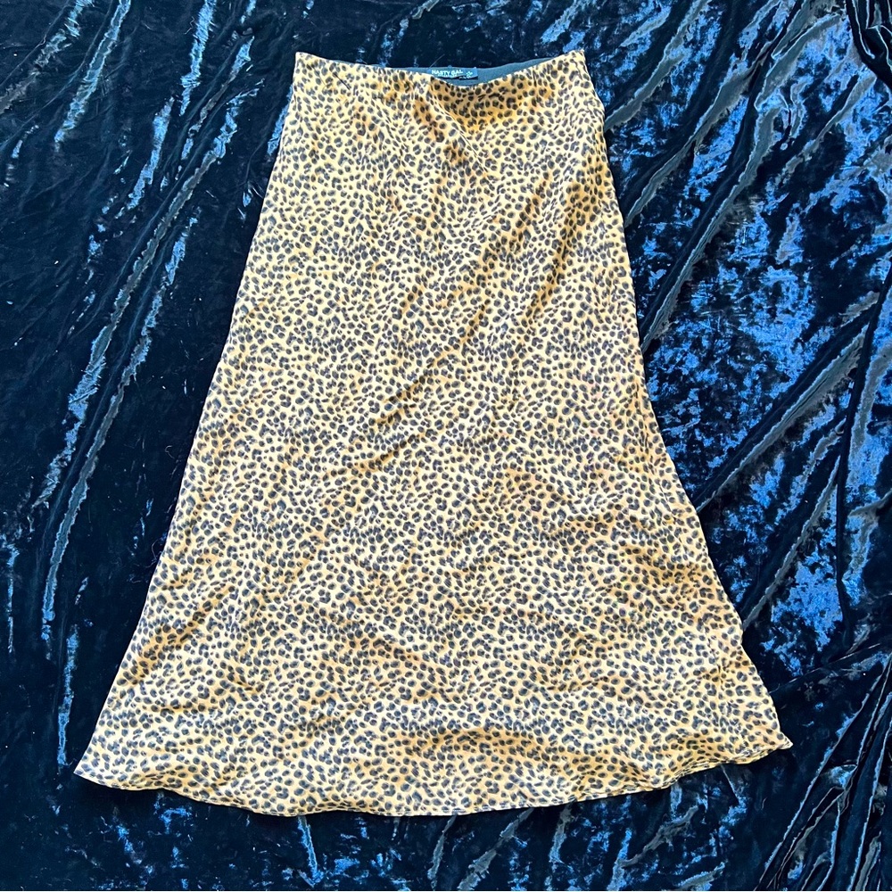 Nasty gal cheetah print maxi skirt, size 8 / 26”-30” waist